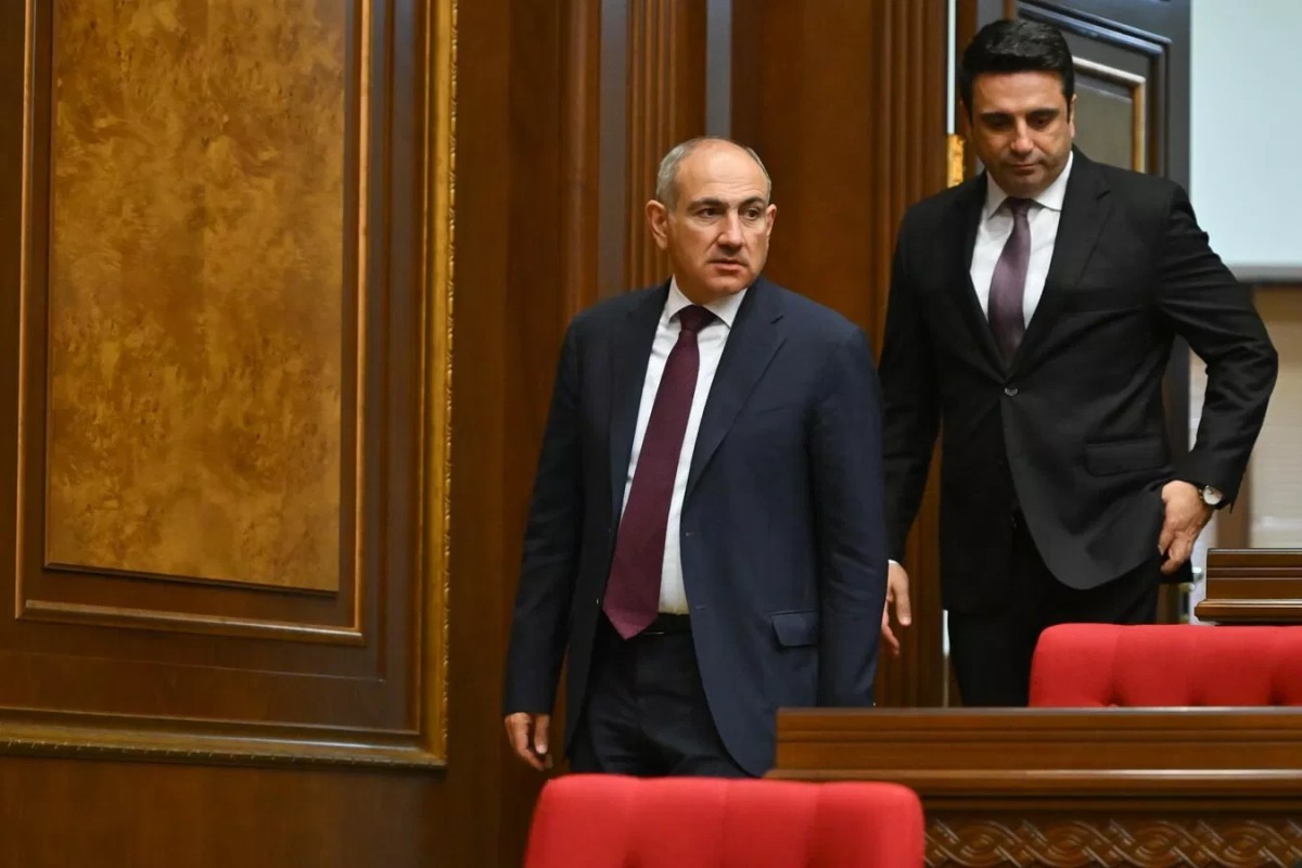 Ermənistanda siyasi zəlzələ: Simonyanın gedişi nəyin anonsudur?