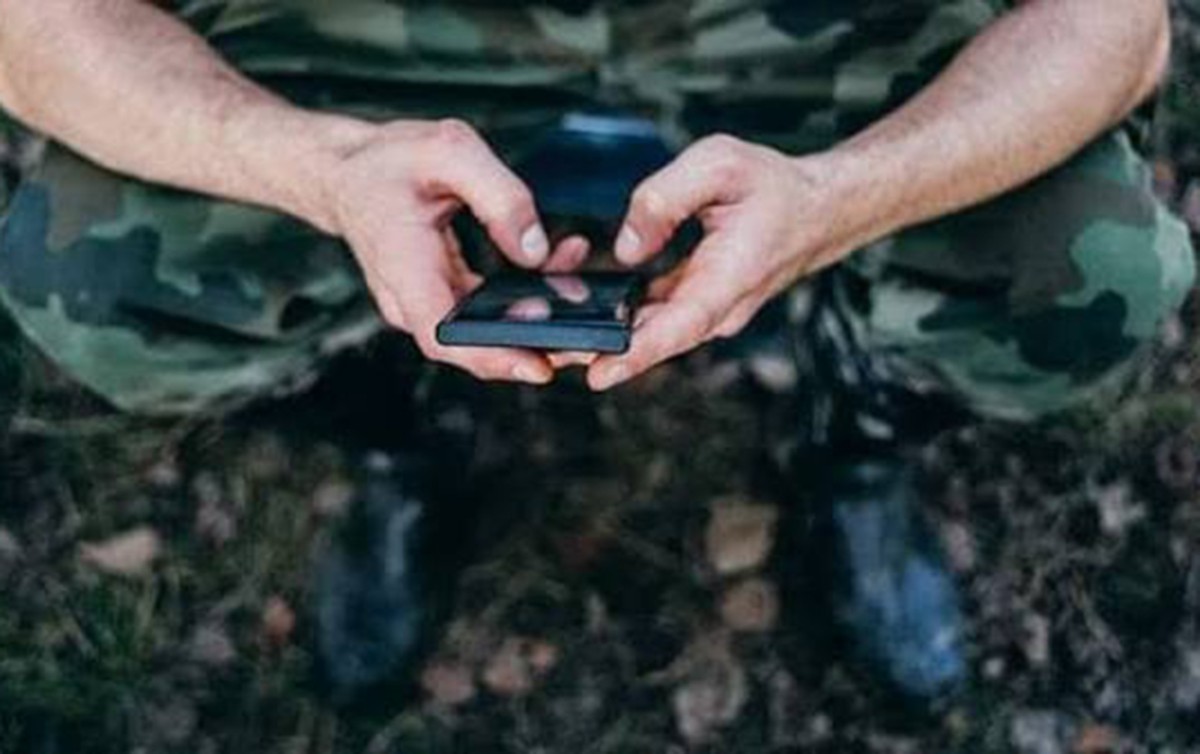 Hərbçilərə telefonla neqativ xəbər ötürməyin! - MN-dən çağırış