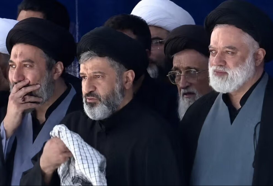 Xamenei atasının vida mərasiminə qatılmadı