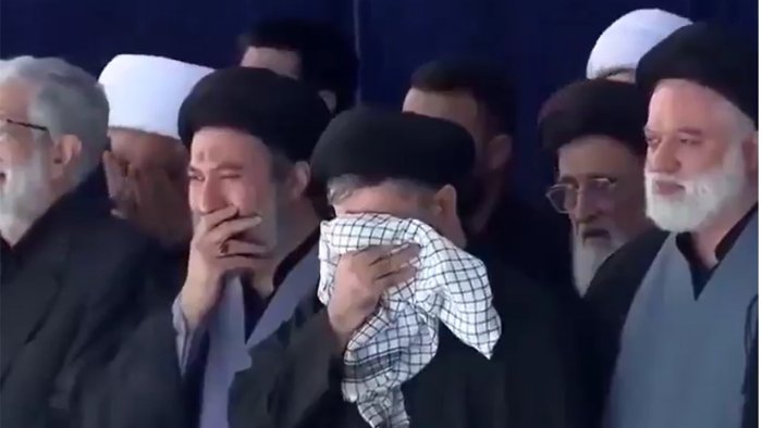 Xameneinin oğulları ilk dəfə görüntüləndi - VİDEO