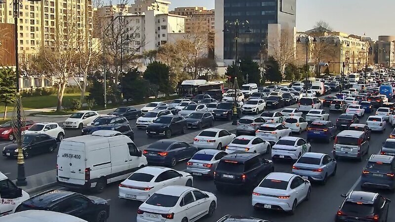Bakı həftəyə tıxacla başladı -SİYAHI