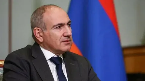 Paşinyan Rusiyaya yola düşüb