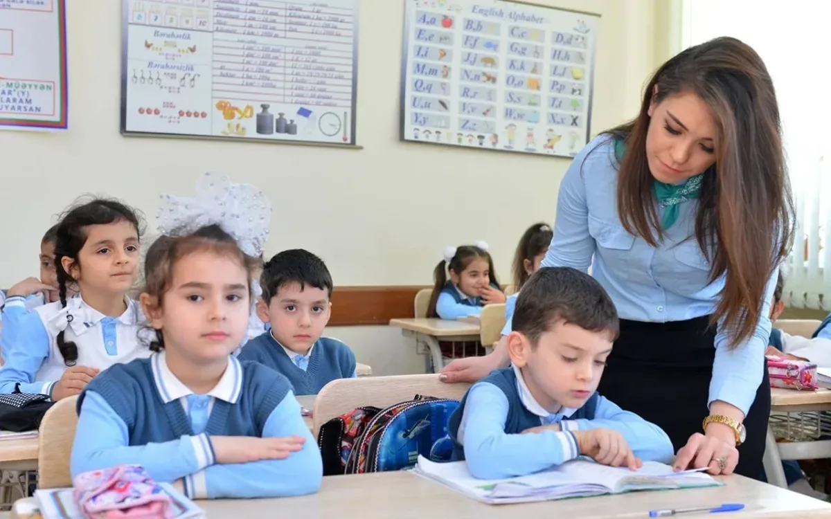 Müəllimlərin geyimi ilə bağlı hüquqi əsas yaradılır