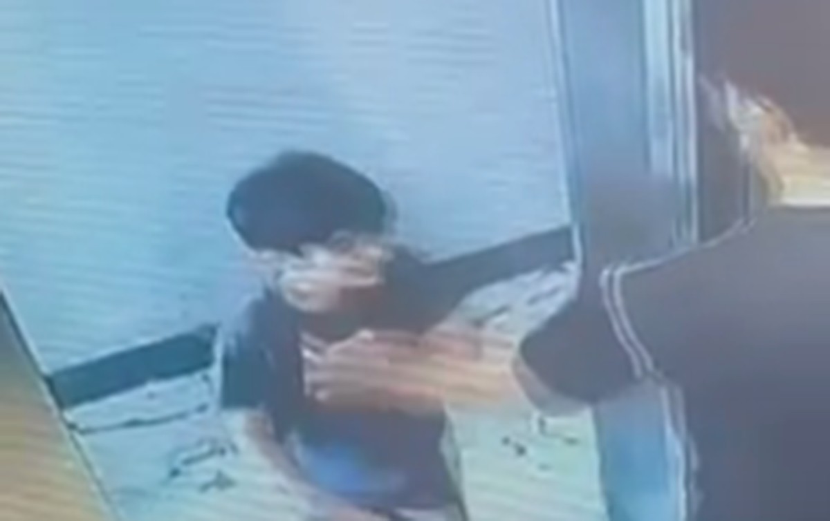 Autizmli uşağa zorakılıq: Cəza ilə yanaşı hansı dərslər çıxarılmalıdır?