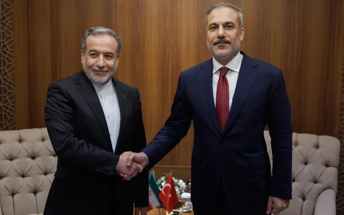 Hakan Fidan iranlı həmkarı ilə regional vəziyyəti müzakirə etdilər