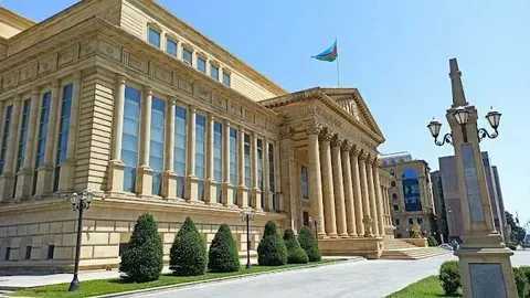 Qonşunu izləyən kamera qanunsuz sayıla bilər