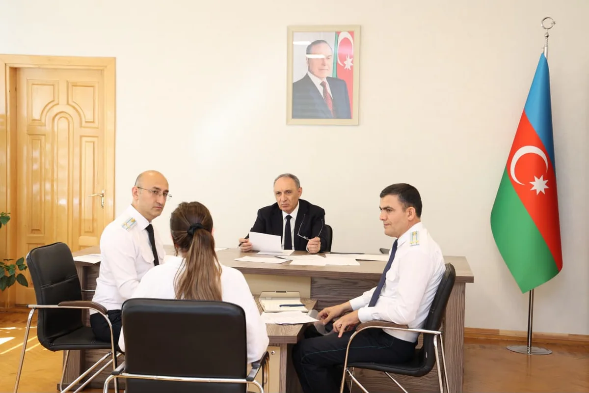Kamran Əliyev vətəndaşları qəbul edib