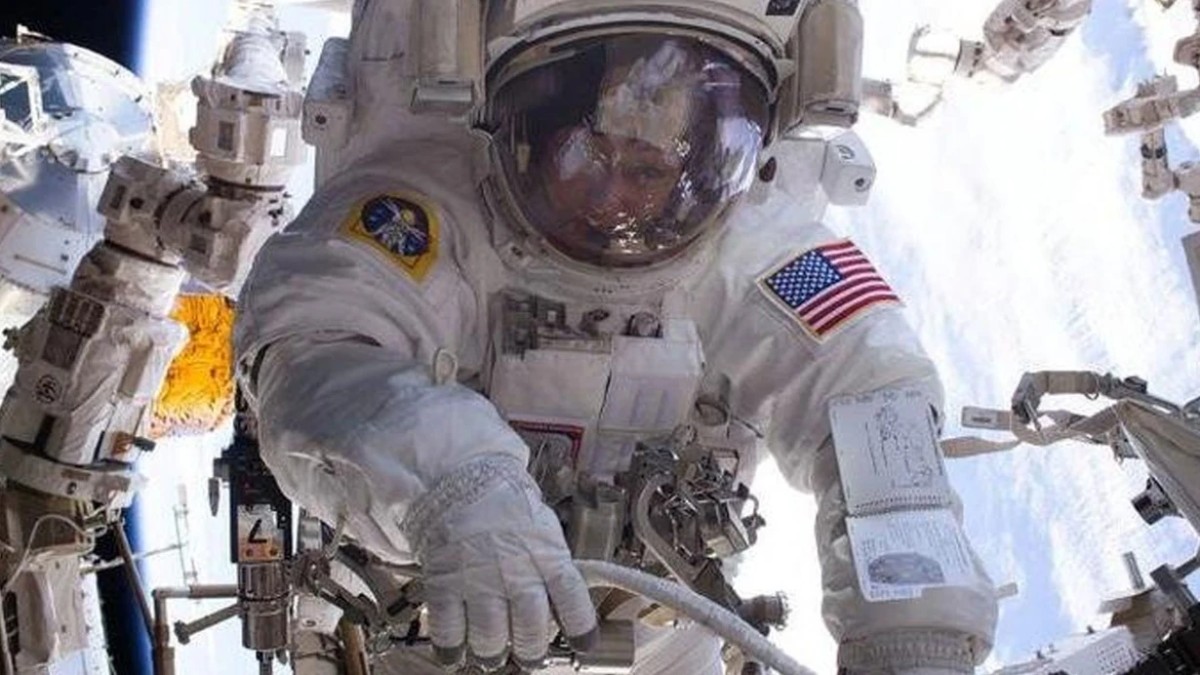 NASA könüllü astronavtlar axtarır - ŞƏRTLƏR