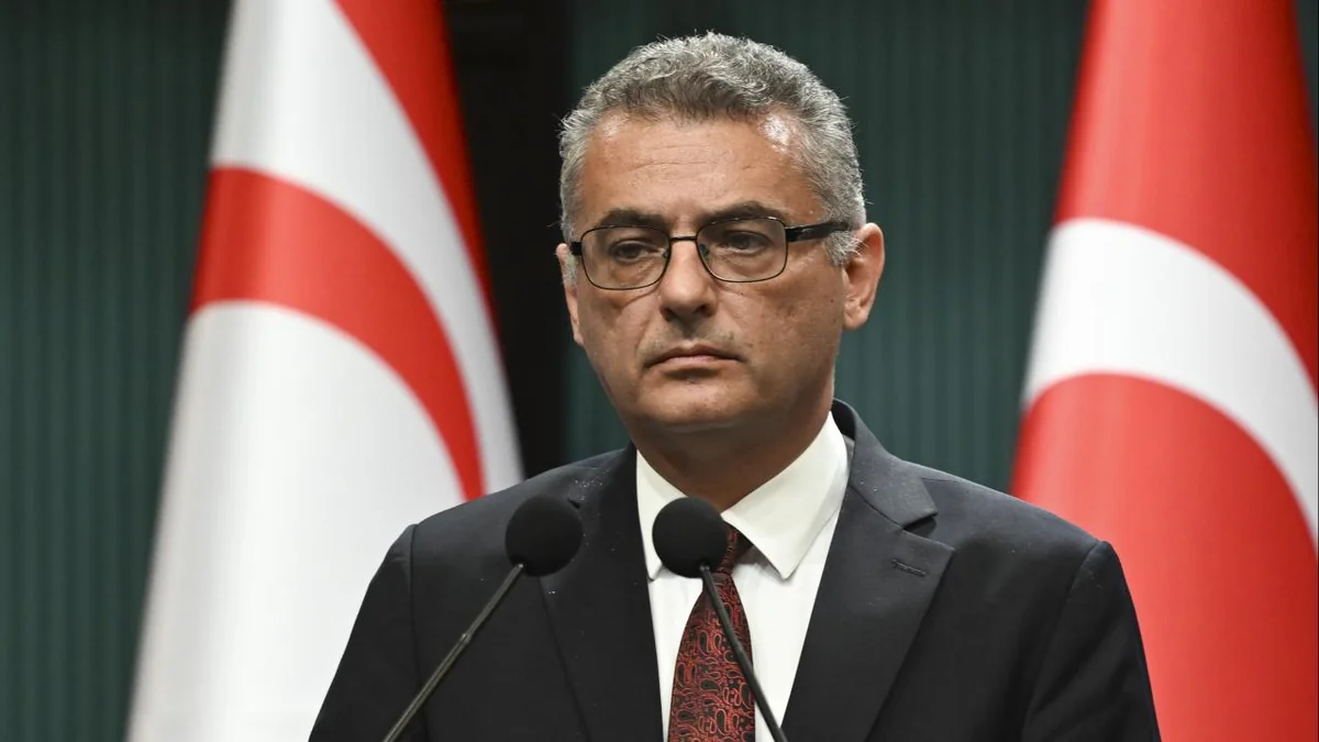 TƏCİLİ! Şimali Kiprin Prezidenti xəstəxanaya yerləşdirilib