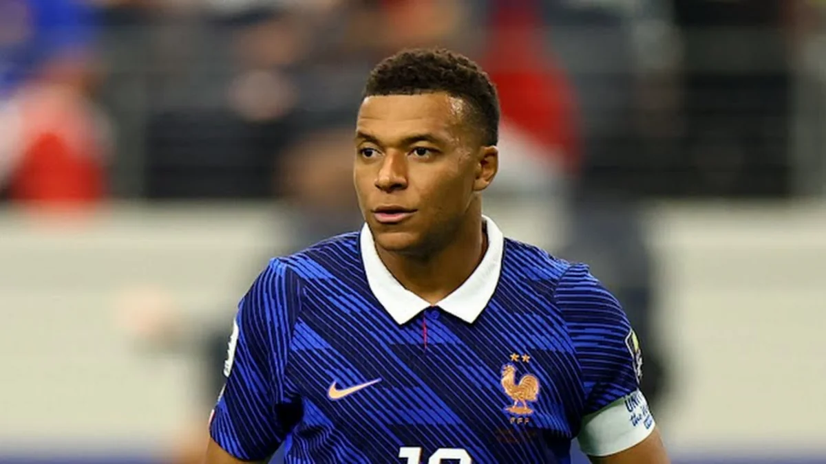 Mbappe rekorda imza atıb