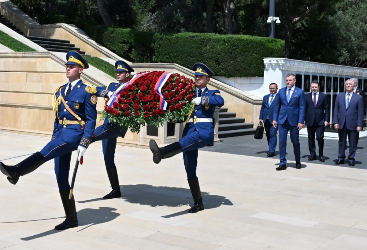 Pelleqrini Şəhidlər xiyabanını ziyarət edib