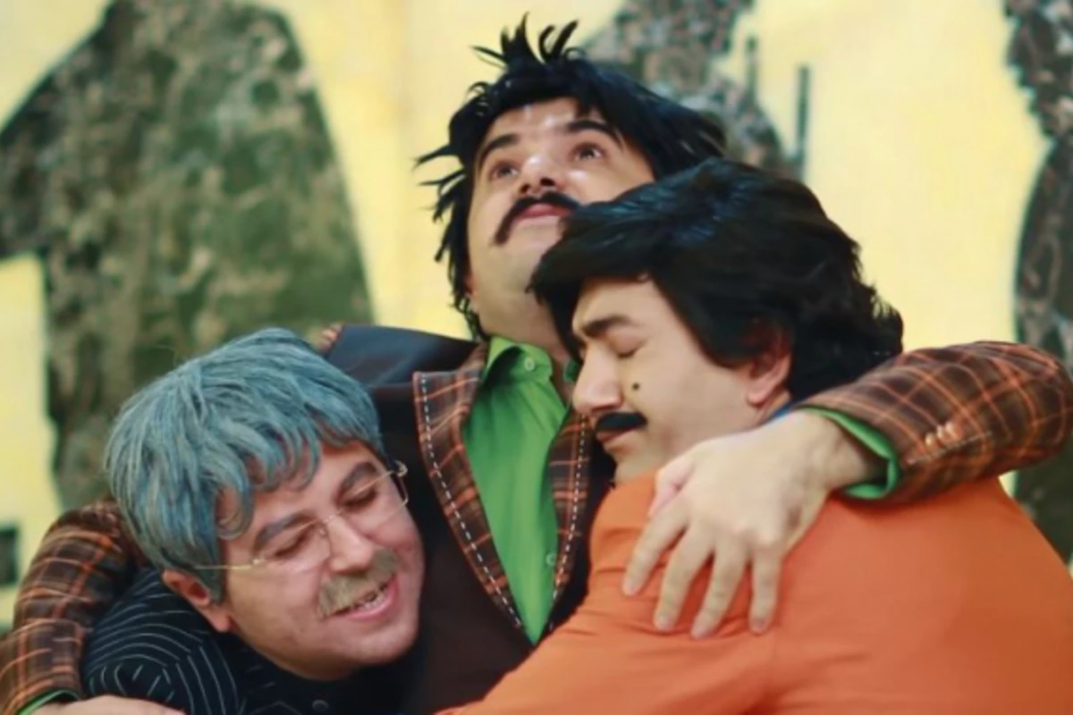 Bozbash pictures buna görə dağılıb