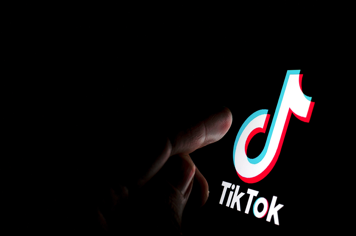 Böyük Britaniyada TikToka qarşı rəsmi istintaq başlanıldı