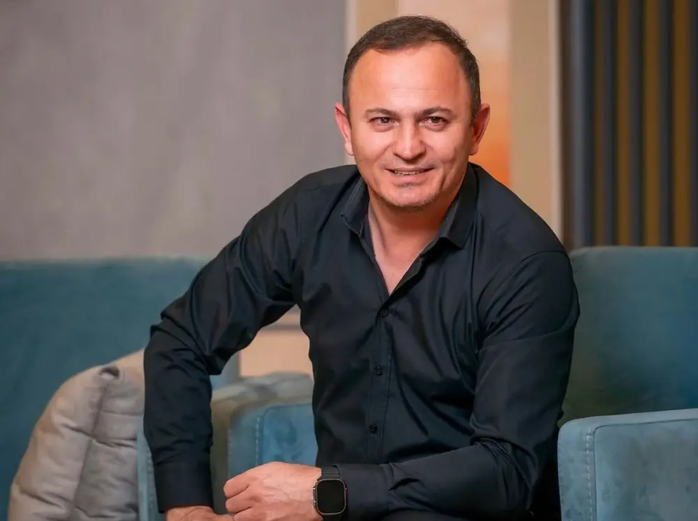 Pərvin Lətifovun anası faciəvi şəkildə vəfat etdi