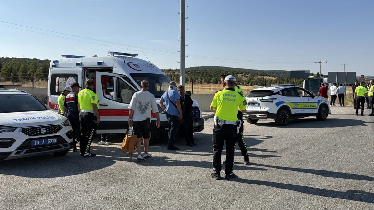 Türkiyədə avtobus aşdı: 20 nəfər xəsarət aldı