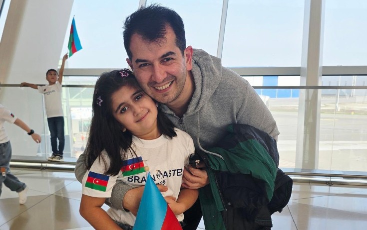 Saleh Bağırov qızının ad günü belə təbrik etdi - Fotolar
