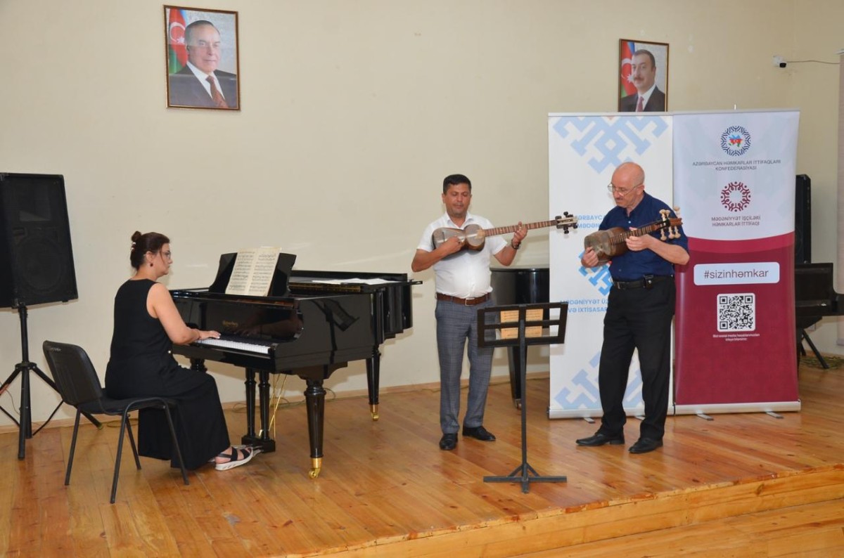 Attestasiyadan keçməyən müəllimlər üçün inkişafyönümlü təlimlər davam edir