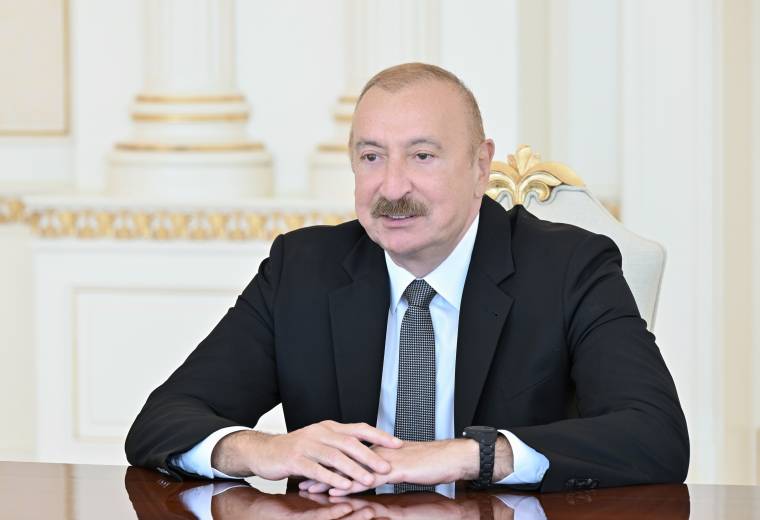 Prezidentlə Mertsin mətbuat konfransı başlayıb