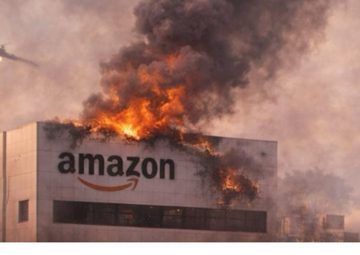 İran Bəhreyndə Amazonun məlumat mərkəzinə hücum edib