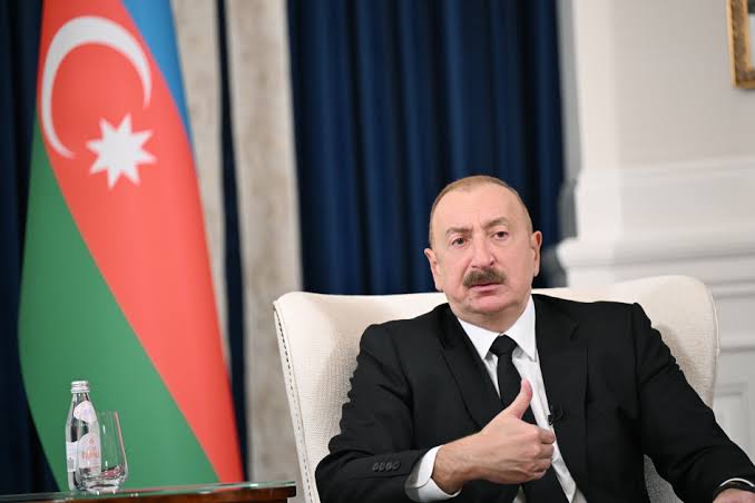 Prezident Mertsi Azərbaycana səfərə dəvət edib