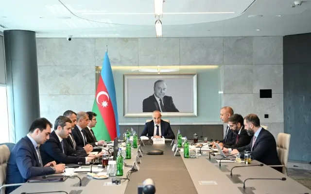 Mikayıl Cabbarov iclas keçirdi
