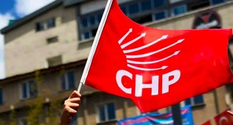 CHP "Ana müxalifət partiyası" mövqeyini itirir