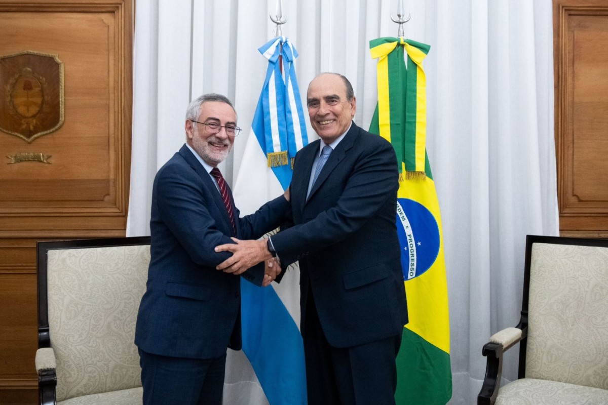Braziliya Argentinadakı səfirini geri çağırıb