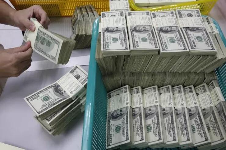 Kassadan 1 milyon dollar oğurlayan azərbaycanlıya 10 il cəza