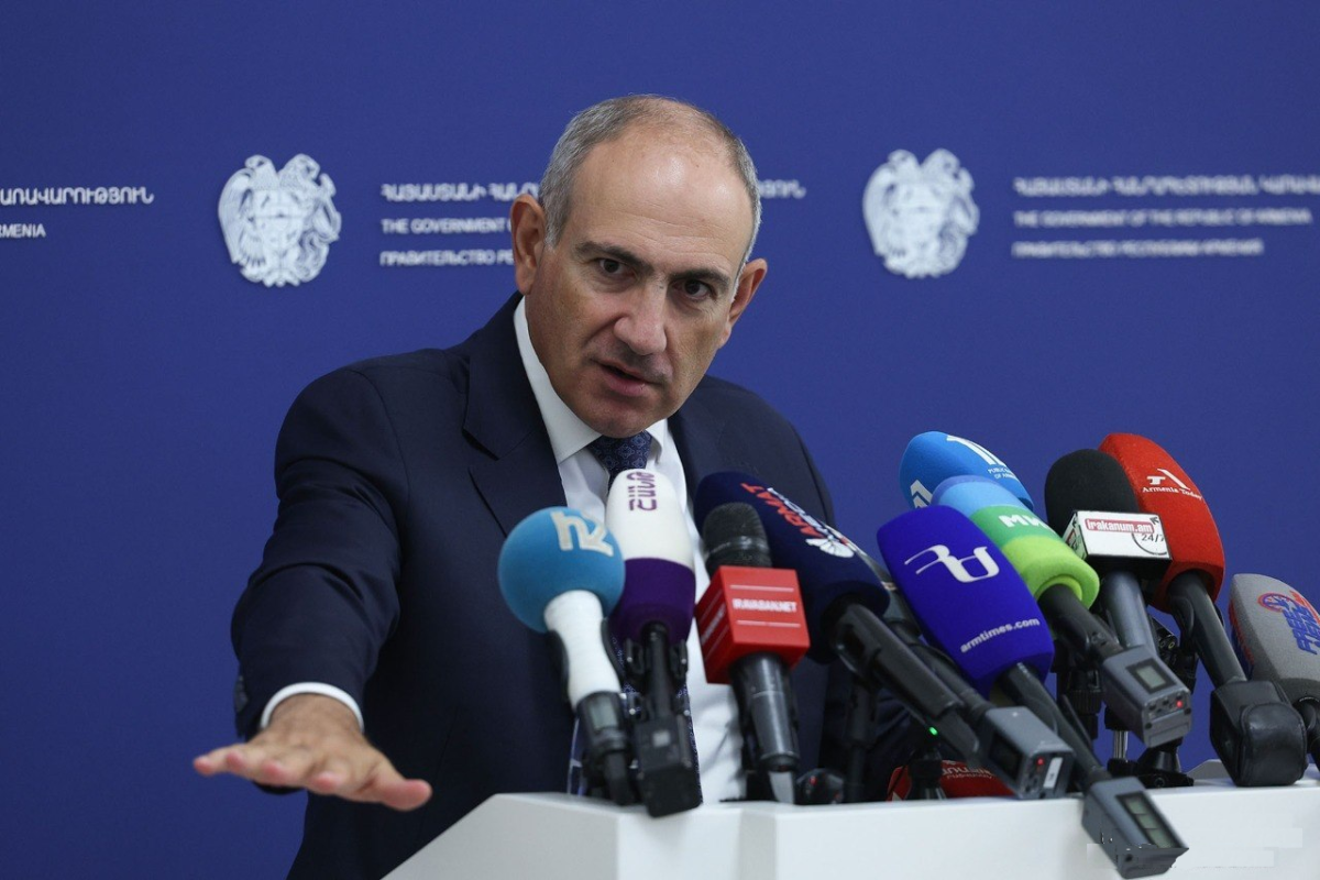 Paşinyan: Ermənistan dəmir yolu ilə bağlı Rusiyayla mübahisəni arbitraja çıxara bilər