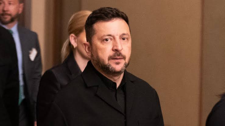 Biz uduzmuruq - Zelenski
