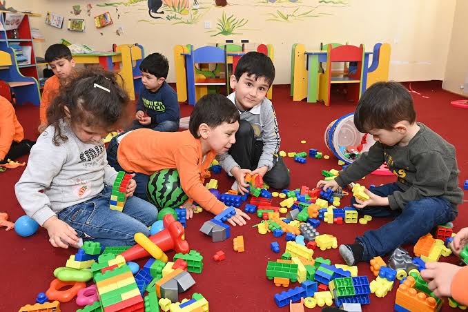 Məktəbəqədər təhsildə valideyn-dövlət-özəl əməkdaşlığı: Özəl bağçaların sənəd qəbulu başlayır