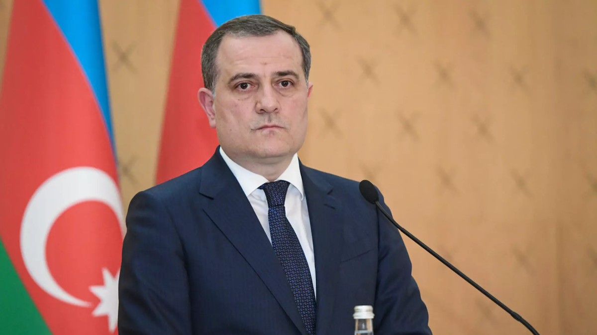 Ceyhun Bayramov Ukraynadadır