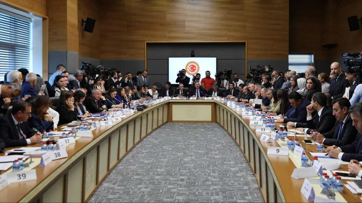 TBMM komissiyası "Terrorsuz Türkiyə"yə dair qanun layihəsini təsdiqləyib