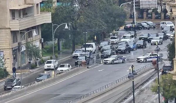 Füzuli meydanına gedən yol vaxt açılacaq?