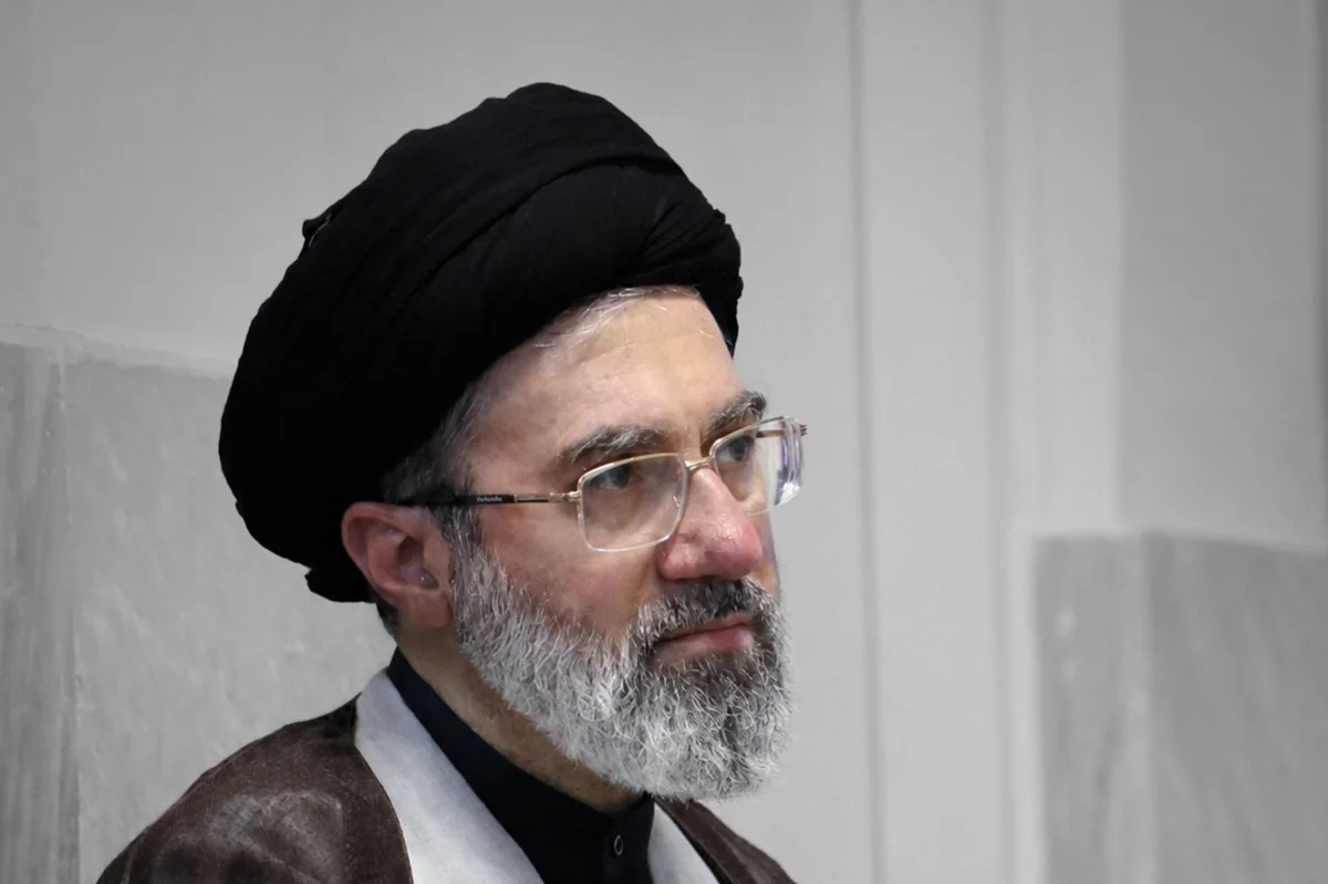 Xamenei ordu və SEPAH-a yeni komandanlar təyin edib 