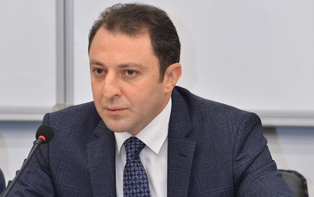 Nazir müavininə ağır itki