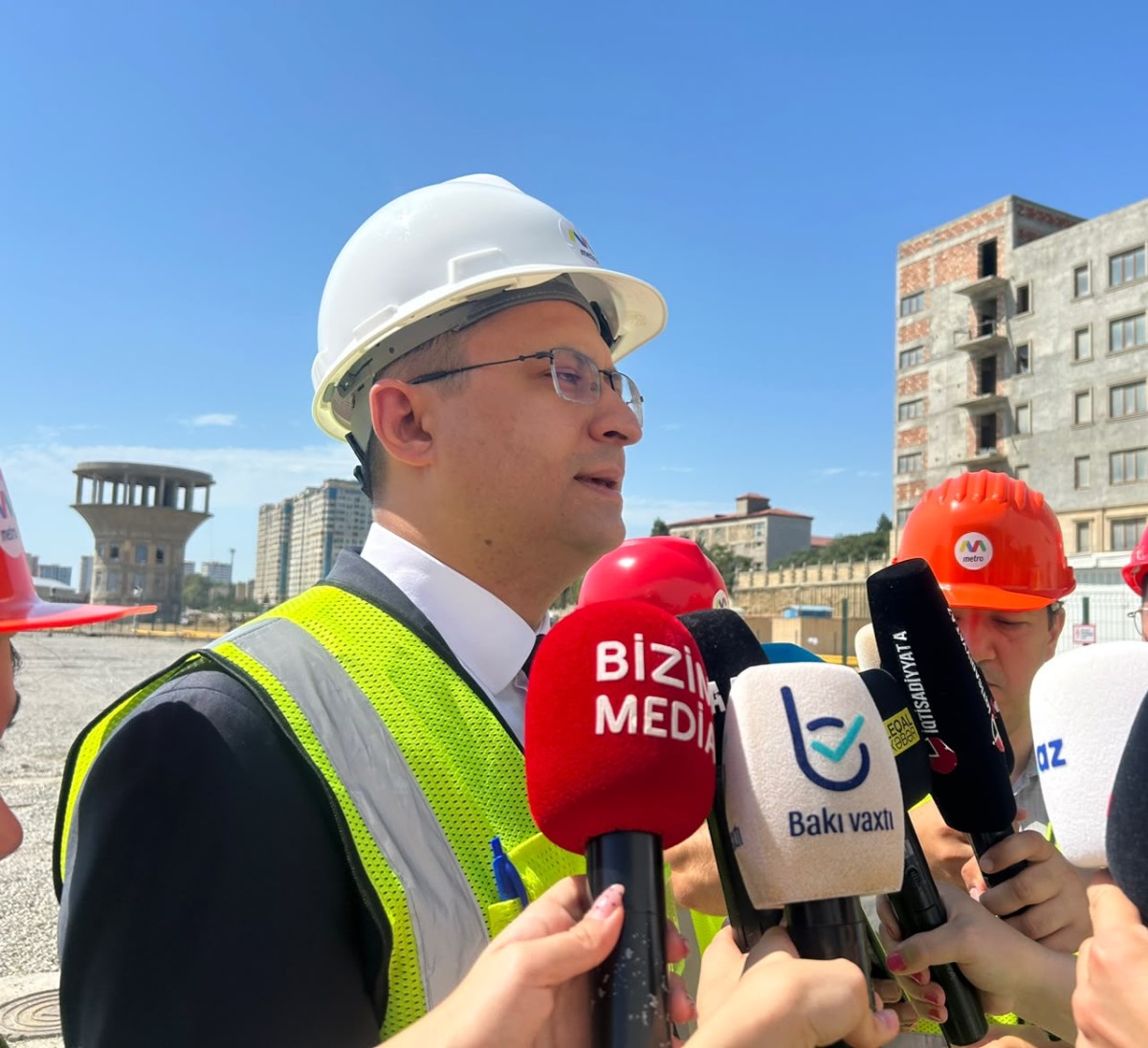 Bakı metrosunda xətlər ayrılır