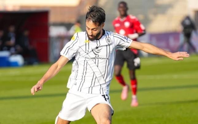 Neftçinin futbolçusu Tunis klubuna keçdi 