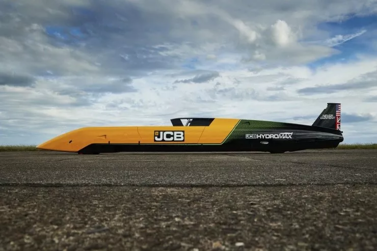 653 km/saat sürət yığan avtomobil yaradıldı