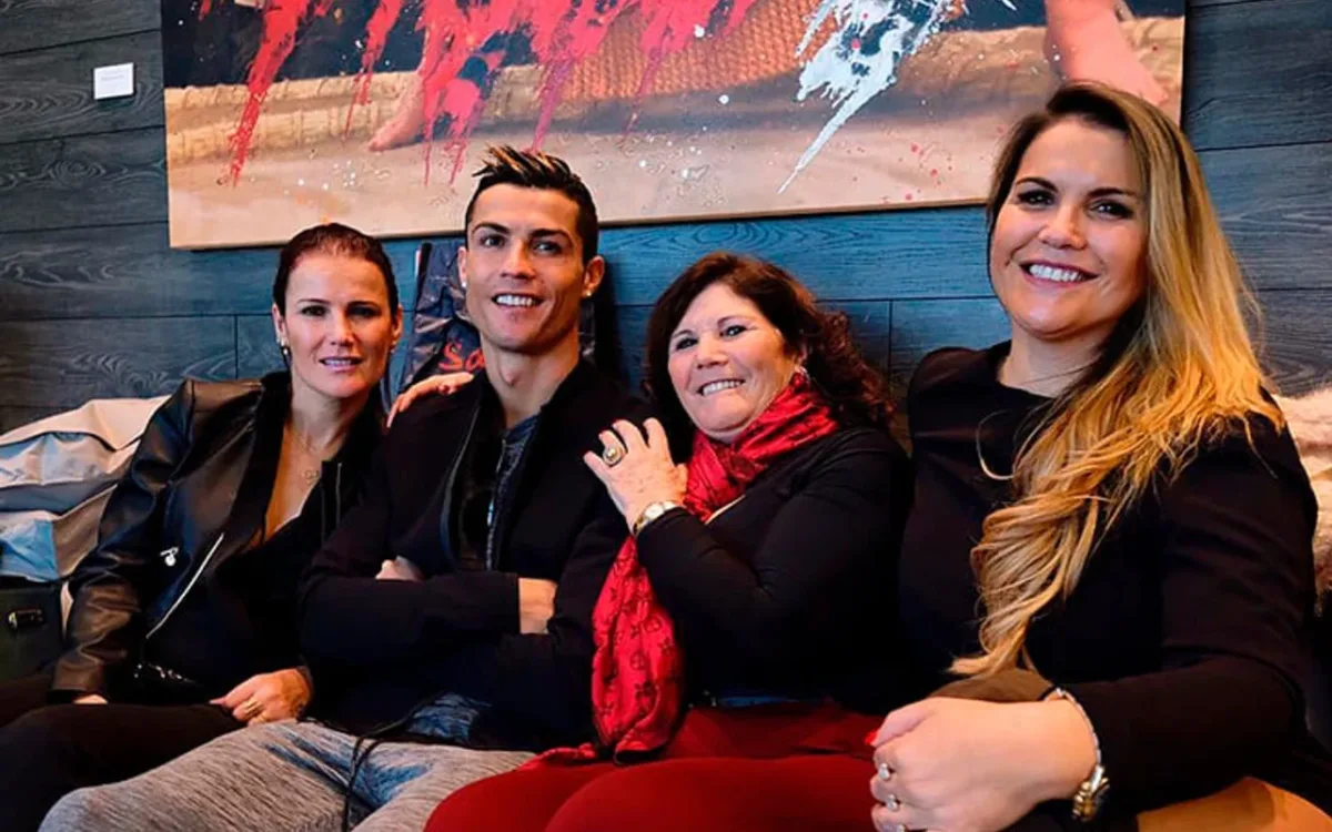 Ronaldonun ailəsi onun toyunda iştirak etməyib