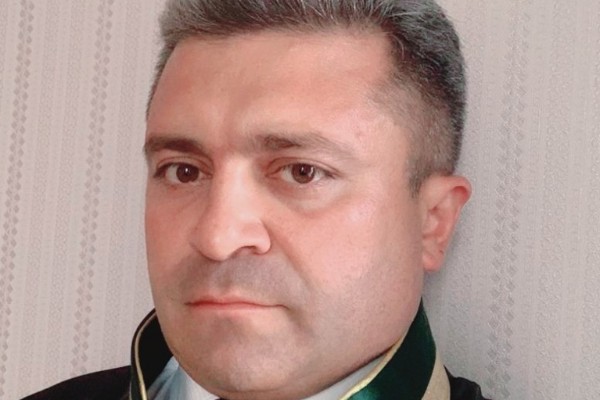 Vəkil Elşad Məmmədov saxlanıldı