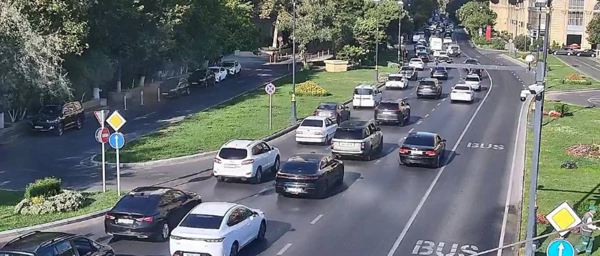 Bakıda bu yollarda tıxac yaranıb