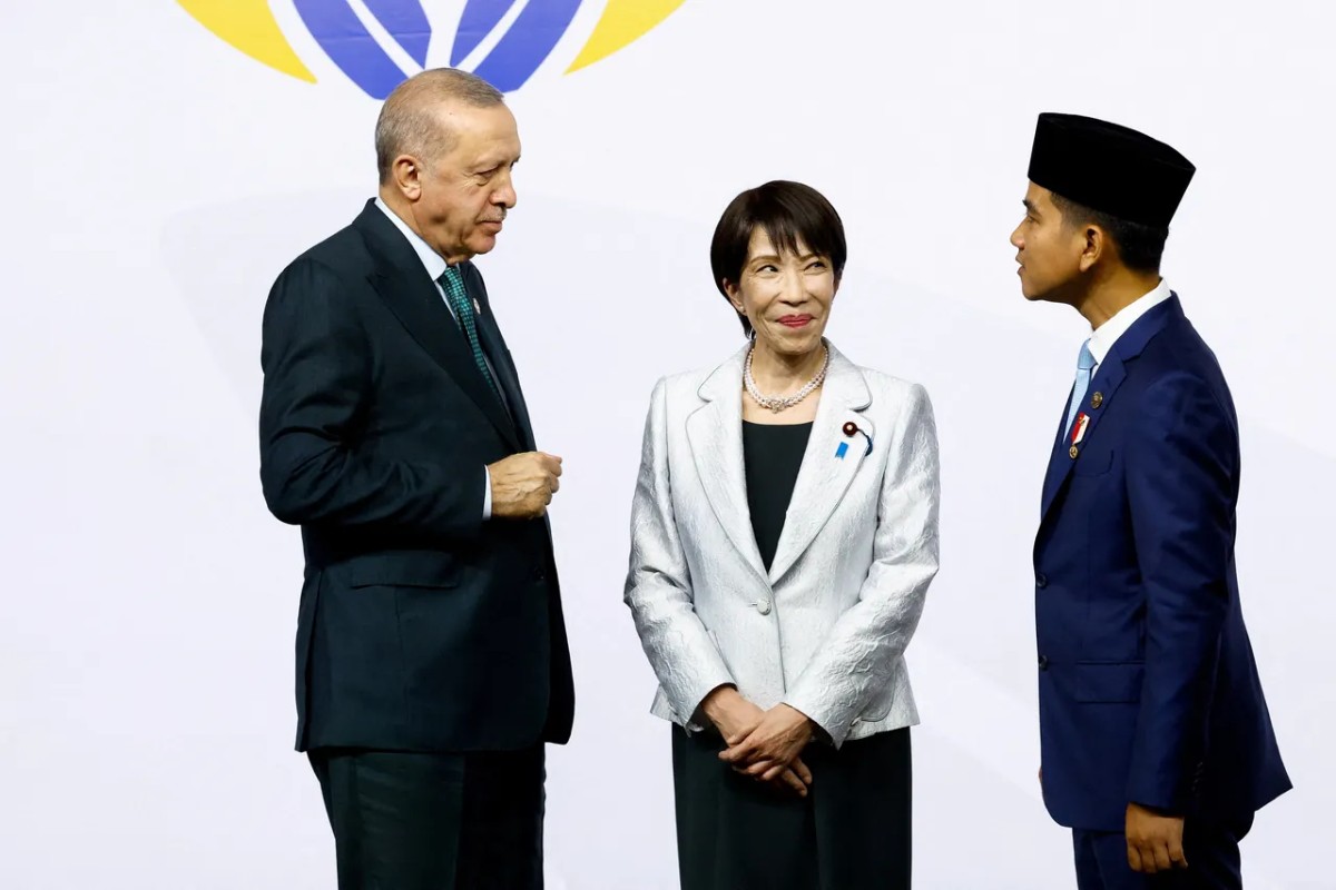 Ərdoğan Takaiçi ilə müzakirə apardı