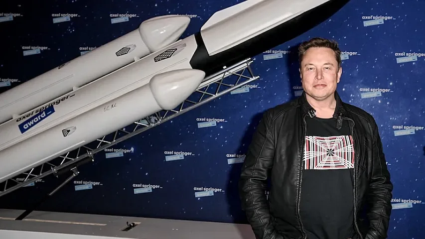 İlon Mask “SpaceX” üçün 1 trilyon dollarlıq gəlir hədəfi açıqladı