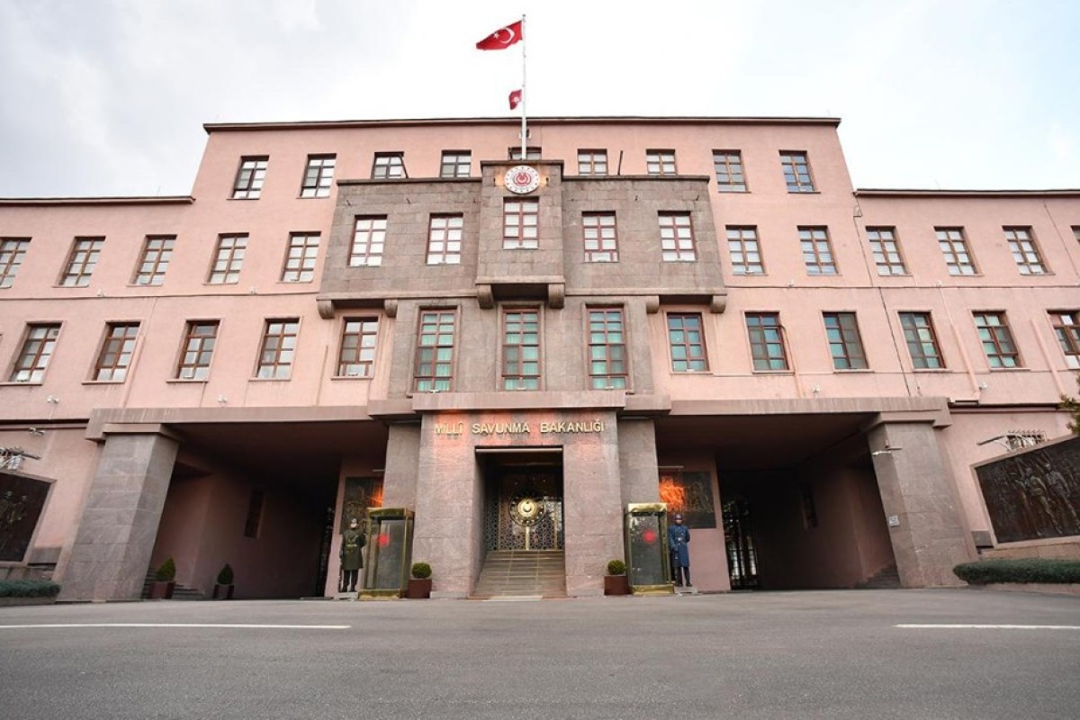 Türkiyə MN: İdlibdə aviabazada Türk hərbçiləri olmayıb