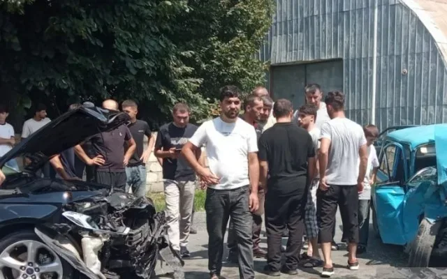 Zaqatalada avtomobillər toqquşdu: yaralılar var