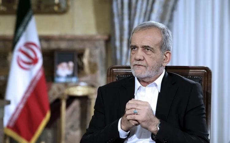 Pezeşkian: “Müharibəni İran hələ güclü ikən bitirmək yaxşıdır”