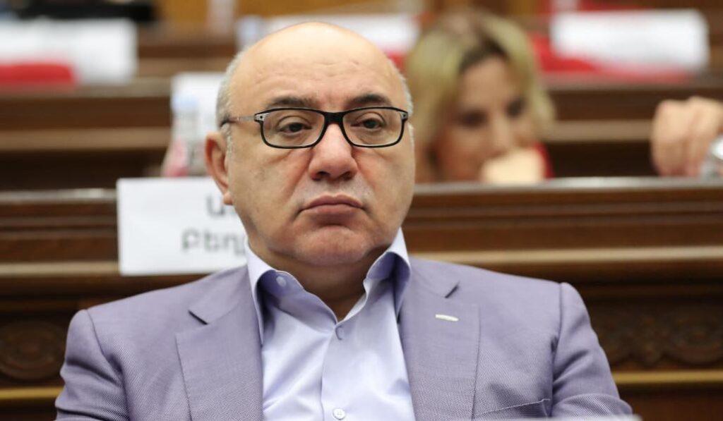 Paşinyan Rusiyadakı səfiri GERİ ÇAĞIRACAQ