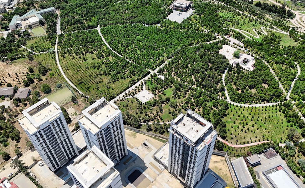 Gənclik parkına yaxın yaşamaq istəyənlər üçün mənzil seçimləri - Highland Residence-də hazır binalar