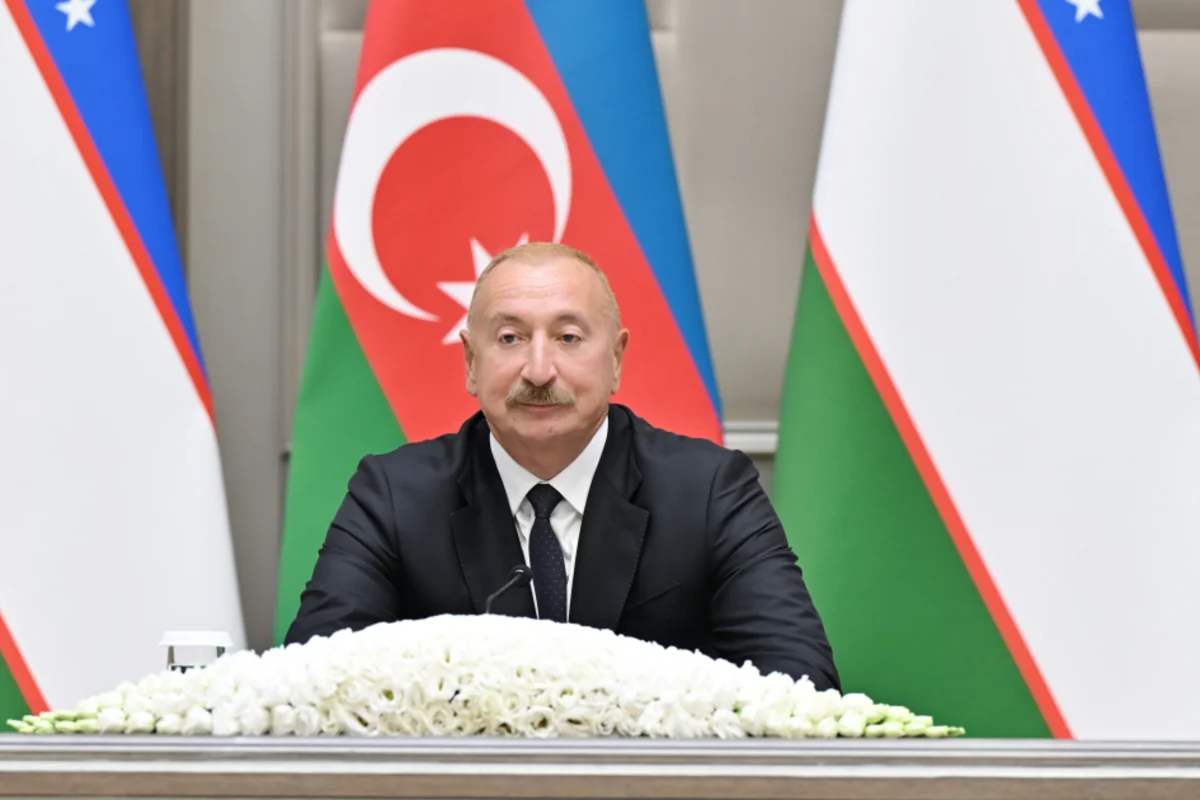 Prezidentlər mətbuata bəyanatlarla çıxış ediblər